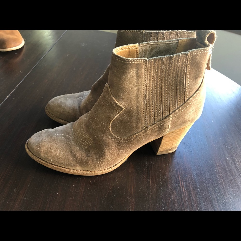 Dolce vita booties